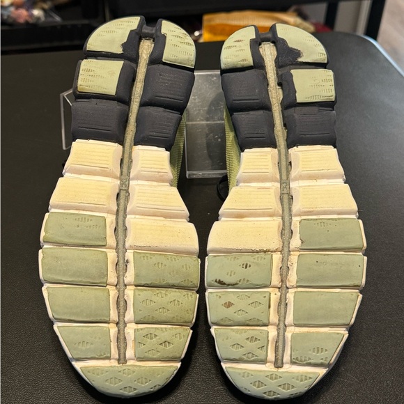 On Cloudflow Meadow White 35.98685 Speedboard Women's 9 Men’s 7.5 Running Shoes - Picture 15 of 16